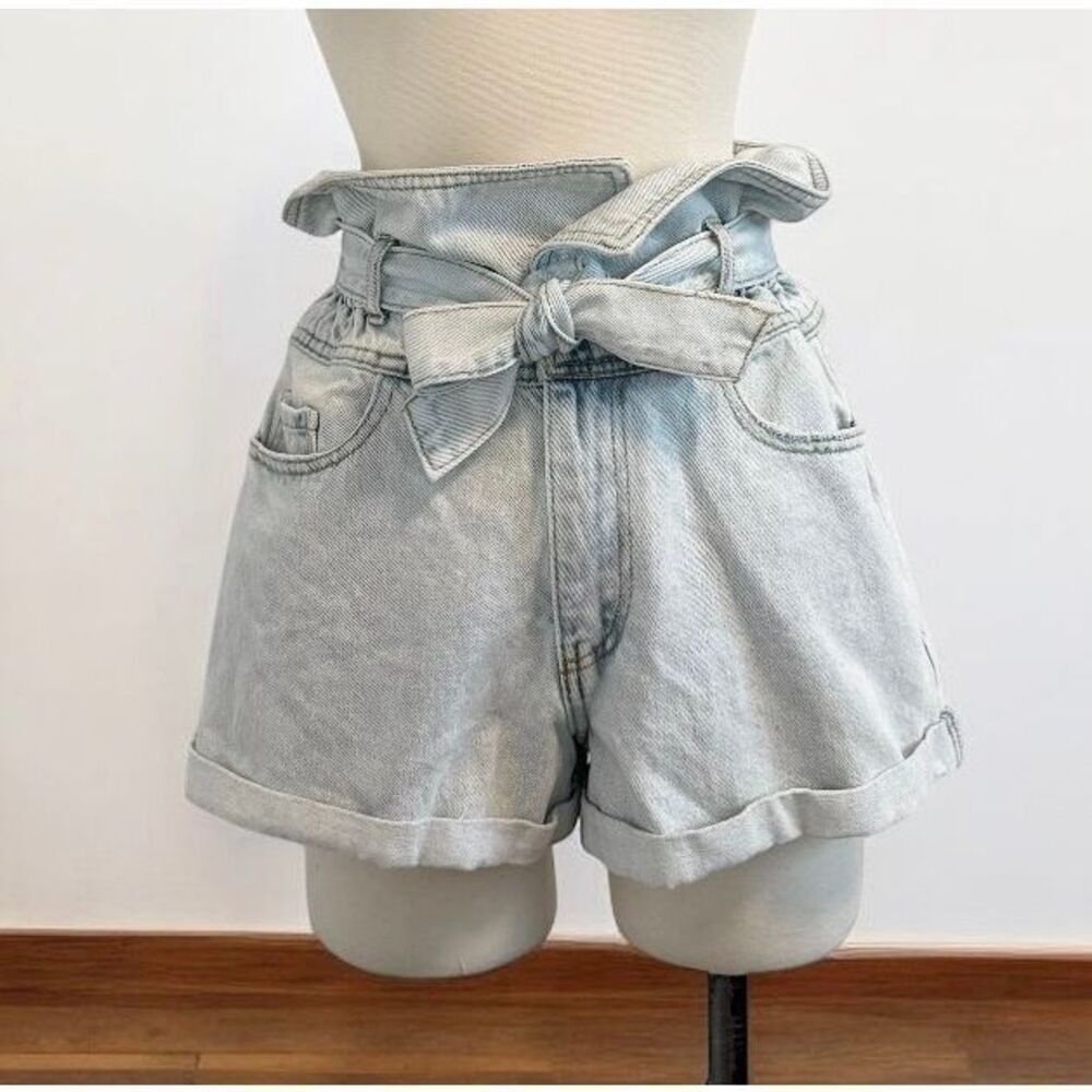 Forever 21 Light Wash High Waisted Blue Denim Paperbag Shorts Small